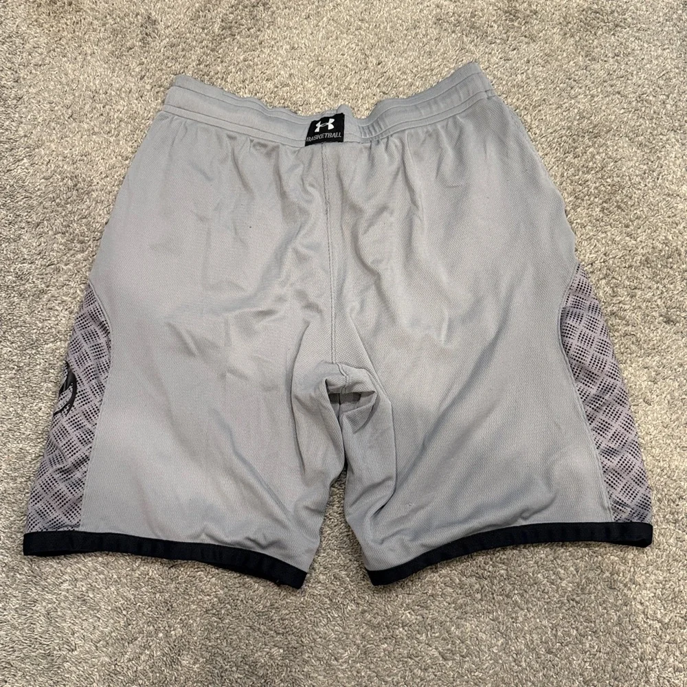 Under Armour | Light Gray Men's Athletic Shorts